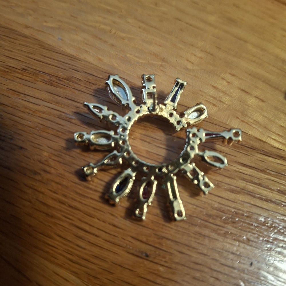 Host Pick Kate Spade New York Showtime Statement Hoops - Picture 7 of 8